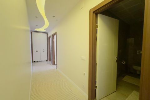 MENDERES MH DE TEK BLOK FULL JENERATÖR HAVUZLU CEPHE AÇIK 4+1