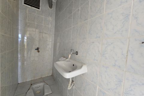 MERKEZ MH DE SİTE İÇERİSİNDE ALIŞVERİŞ MERKEZİNE YAKIN GENİŞ 3+1 ARAKAT