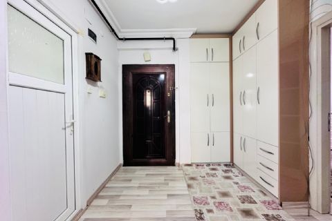 MERKEZİ KONUMDA FULL YAPILI KOMBİLİ ÇİFT BANYOLU 3+1 
