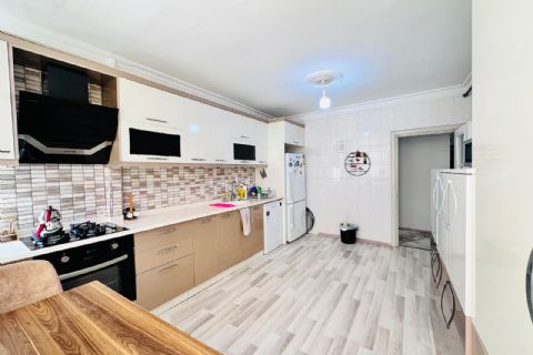 MERKEZİ KONUMDA FULL YAPILI KOMBİLİ ÇİFT BANYOLU 3+1 