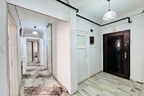 MERKEZİ KONUMDA FULL YAPILI KOMBİLİ ÇİFT BANYOLU 3+1 