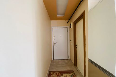 MERKEZİ KONUMDA GENİŞ EŞYALI 1+1