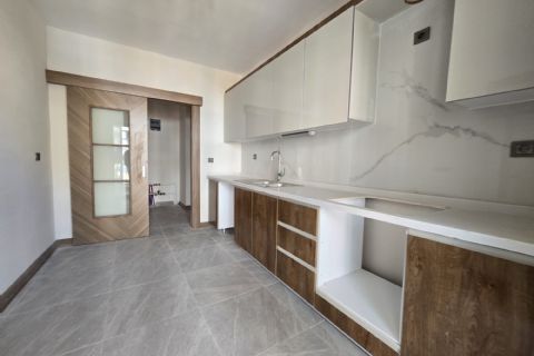 MEZİTLİ BOZON MH TOKİ DE KULLANIŞLI 2+1