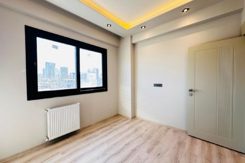 MEZİTLİ KUYULUK'TA 3 CEPHELİ DOĞALGAZLI MODERN 2+1