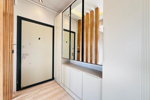 MEZİTLİ KUYULUK'TA 3 CEPHELİ DOĞALGAZLI MODERN 2+1