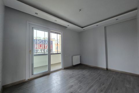 SAYAPARK CİVARI İKİ BLOKLU SİTEDE HAVUZLU GÜZEL KONUMLU 4+1