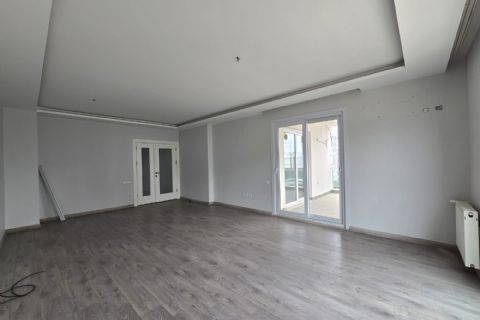 SAYAPARK CİVARI İKİ BLOKLU SİTEDE HAVUZLU GÜZEL KONUMLU 4+1