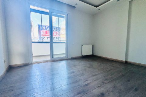 SAYAPARK CİVARI İKİ BLOKLU SİTEDE HAVUZLU GÜZEL KONUMLU 4+1