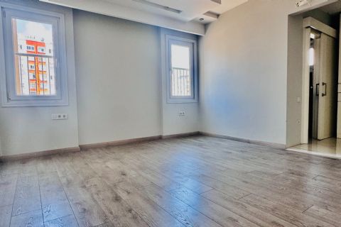 SAYAPARK CİVARI İKİ BLOKLU SİTEDE HAVUZLU GÜZEL KONUMLU 4+1