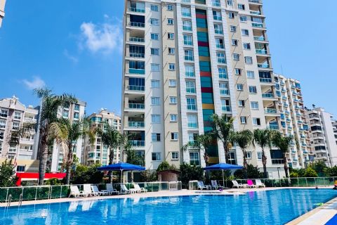 SAYAPARK CİVARI İKİ BLOKLU SİTEDE HAVUZLU GÜZEL KONUMLU 4+1