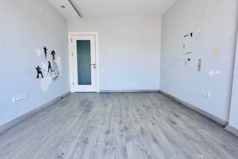 SAYAPARK CİVARI İKİ BLOKLU SİTEDE HAVUZLU GÜZEL KONUMLU 4+1