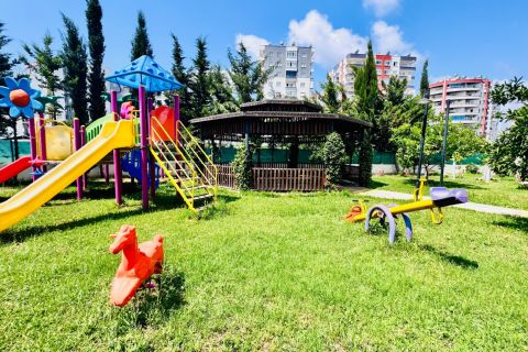 SAYAPARK CİVARI İKİ BLOKLU SİTEDE HAVUZLU GÜZEL KONUMLU 4+1