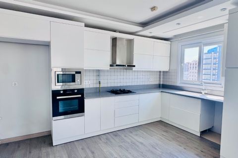 SAYAPARK CİVARI İKİ BLOKLU SİTEDE HAVUZLU GÜZEL KONUMLU 4+1