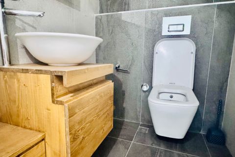 SAYAPARK CİVARI İKİ BLOKLU SİTEDE HAVUZLU GÜZEL KONUMLU 4+1