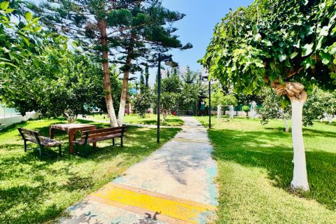 SAYAPARK CİVARI İKİ BLOKLU SİTEDE HAVUZLU GÜZEL KONUMLU 4+1
