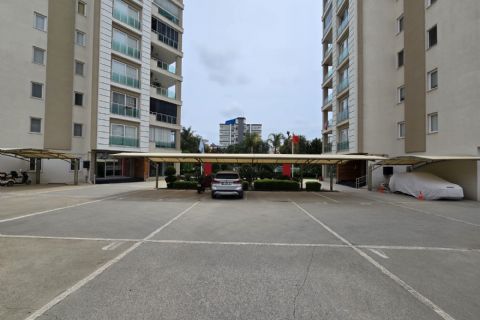 SAYAPARK CİVARI İKİ BLOKLU SİTEDE HAVUZLU GÜZEL KONUMLU 4+1