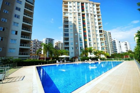 SAYAPARK CİVARI İKİ BLOKLU SİTEDE HAVUZLU GÜZEL KONUMLU 4+1