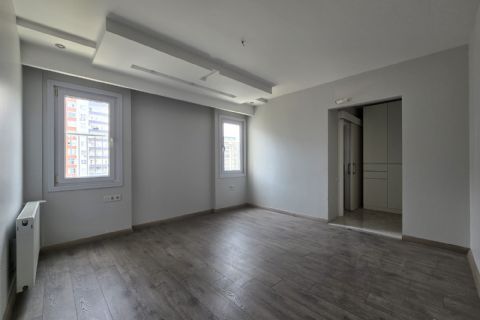 SAYAPARK CİVARI İKİ BLOKLU SİTEDE HAVUZLU GÜZEL KONUMLU 4+1