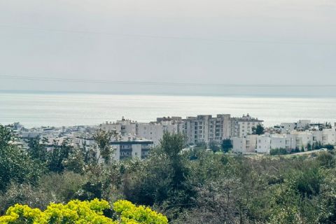 TAŞUCUNDA SİTE İÇERİSİNDE HAVUZLU KULLANILMAMIŞ SIFIR 2+1