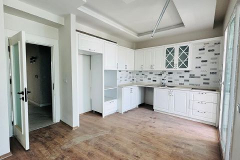 TAŞUCUNDA SİTE İÇERİSİNDE HAVUZLU KULLANILMAMIŞ SIFIR 2+1