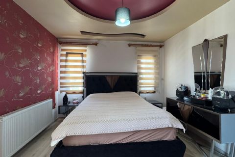 Viranşehir'de Deniz Manzaralı, Doğalgazlı 3+1 Satılık Daire