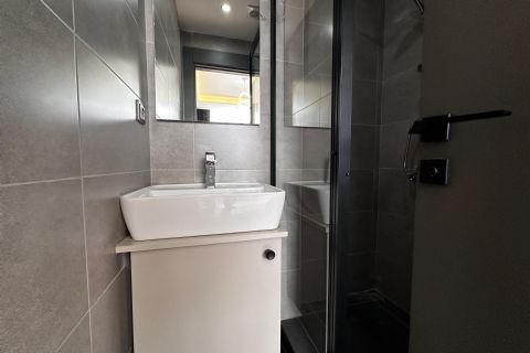 YENİŞEHİR 50.YIL TEK BLOK YATAY MİMARİ MODERN  2+1