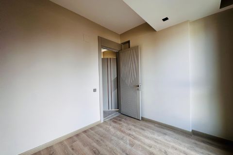 YENİŞEHİR 50.YIL TEK BLOK YATAY MİMARİ MODERN  2+1