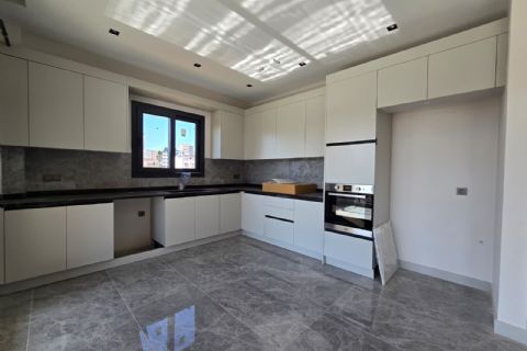 YENİŞEHİR 50.YIL'DA GÜLER İNŞAAT İMZALI YERDEN ISITMALI YATAY MİMARİ AİLEYE UYGUN TEK BLOK