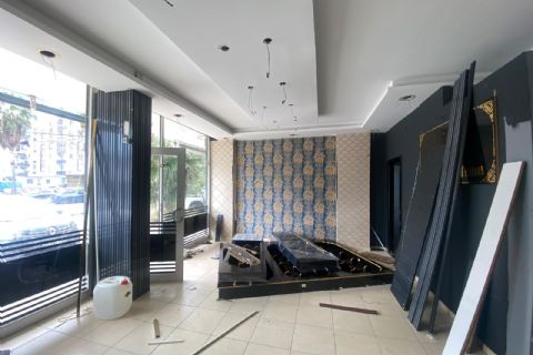 YENİŞEHİR AKKENT MH DE MERKEZİ KONUMDA  KULLANIŞLI İŞ YERİ