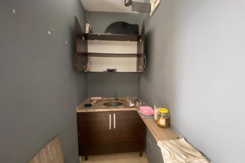 YENİŞEHİR AKKENT MH DE MERKEZİ KONUMDA  KULLANIŞLI İŞ YERİ