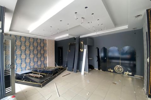 YENİŞEHİR AKKENT MH DE MERKEZİ KONUMDA  KULLANIŞLI İŞ YERİ