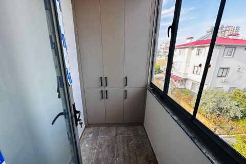 YENİŞEHİR'DE 50.YIL TEK BLOK YATAY MİMARİ MODERN  2+1