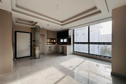 YENİŞEHİR'DE 50.YIL TEK BLOK YATAY MİMARİ MODERN  2+1